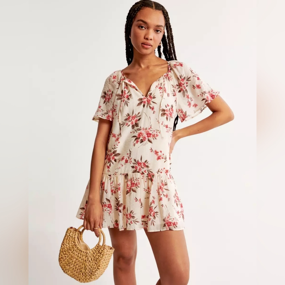 NWT Abercrombie & Fitch 'Floaty Trapeze mini dress' Size SP, Cream Floral